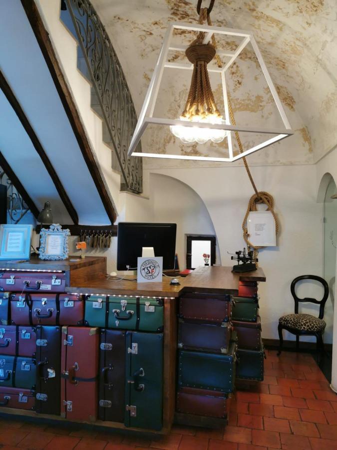 Fra Diavolo Hotel Диано Марина Екстериор снимка